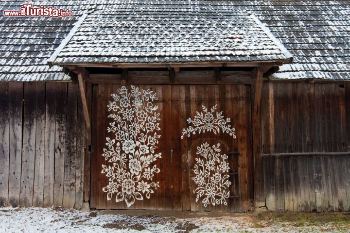 Immagine Il villaggio di Zalipie si trova in campagna, nel voivodato della Piccola Polonia, non distante dalla confluenza del fiume Vistola con il fiume Dunajec - foto © aniad / Shutterstock.com