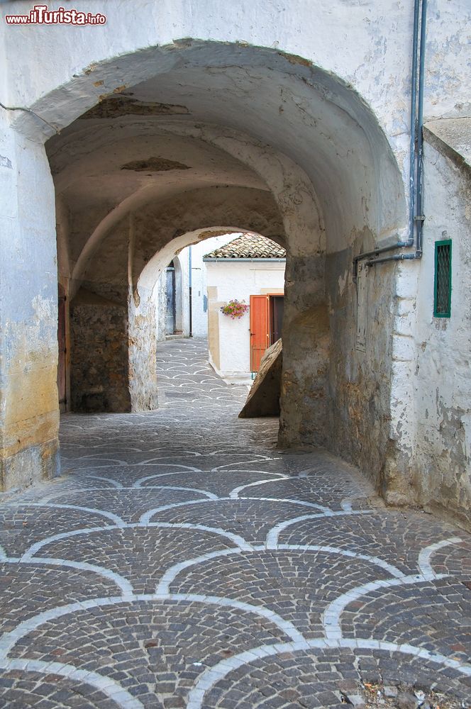 Immagine Visita al centro storico del borgo di Bovino in Puglia
