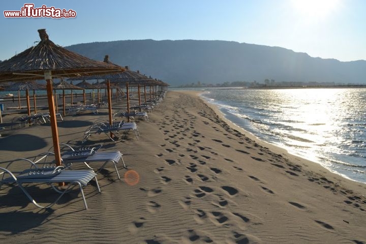 Immagine La spiaggia di Velipojë, Prefettura di Scutari, Albania - © L.Bzheta / Panoramio
