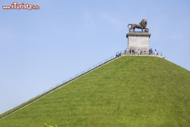 Immagine Il Leone di Waterloo celebra la vittoria inglese contro Napoleone, avvenuta due secoli fa nel 1815 - © Sergey Dzyuba / Shutterstock.com