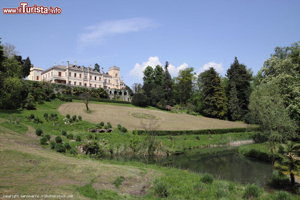 Immagine Il Castel dal Pozzo a Oleggio Castello, Lago Maggiore, Piemonte - © marcovarro / Shutterstock.com