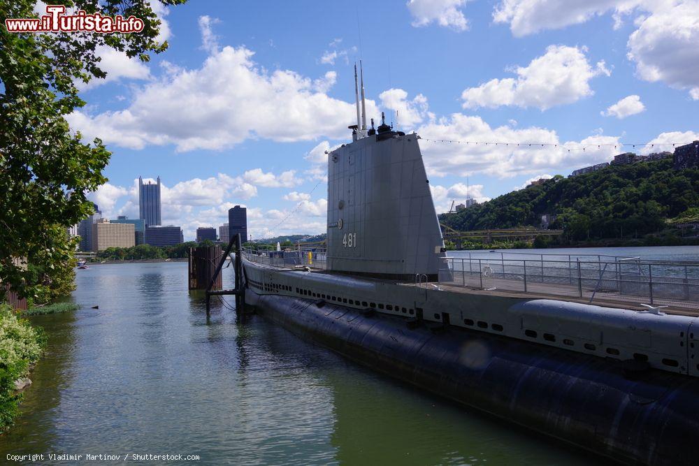 Immagine Il sottomarino SS-418 esposto al Carnegie Science Center Museum di Pittsburgh, Pennsylvania, USA - © Vladimir Martinov / Shutterstock.com