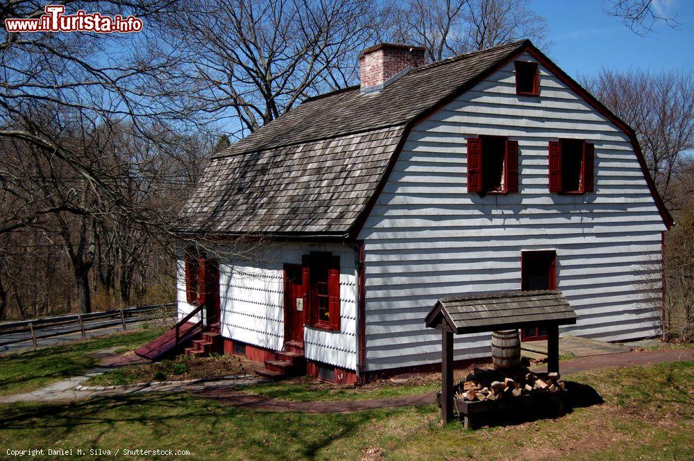 Immagine Johnson Ferry House a Washington Crossing, Trenton, New Jersey. L'edificio fu utilizzato da George Washingtone i suoi ufficiali prima della battaglia di Trenton avvenuta nel 1776 - © Daniel M. Silva / Shutterstock.com