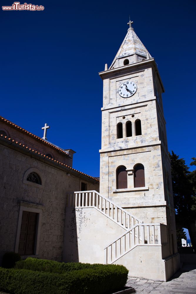 Immagine La torre campanaria nel centro storico di Primosten, Croazia.