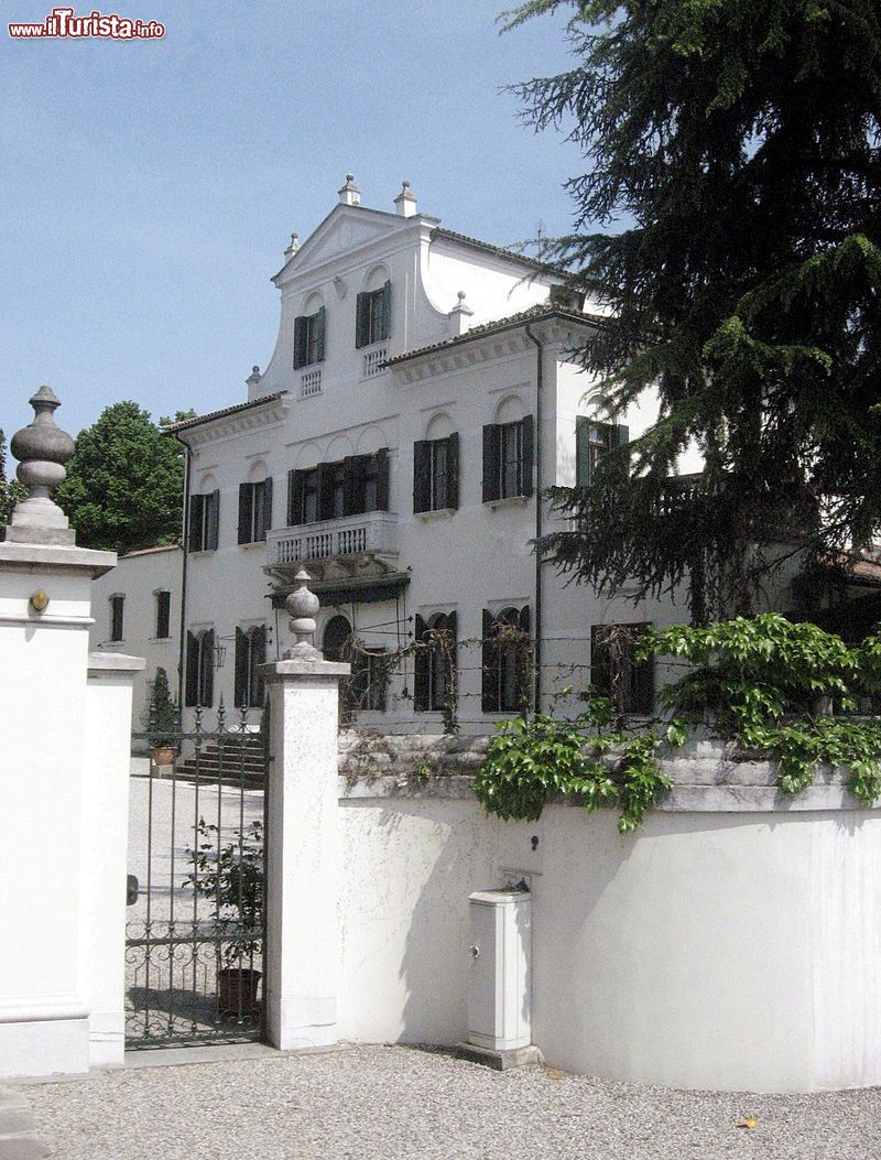 Immagine Noventa Padovana: Villa Gussoni Candian - © G.F.S., CC BY 3.0, Wikipedia