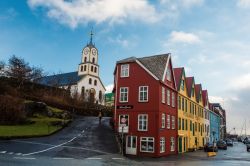 Scorcio della parte antica di Torshavn, la capitale e del cosidetto "Porto di Thor" - © Michela Garosi / TheTraveLover.com