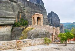 Il monastero San Nicola Anapausas, Kalambaka - Questa piccola chiesa del XVI secolo, una delle 24 costruite in cima alle falesie delle Meteore, è stata decorata da un pittore cretese, ...