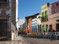 Edifici coloniali nel centro storico di Recife, Brasile - ©  Magdalena Paluchowska / Shutterstock.com 