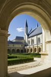 Fotografia del chiostro dell'Abbazia di Fontevraud, regione della Loira (Francia) - © Pyma / Shutterstock.com