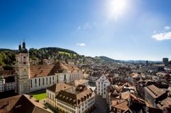 Kathedrale Stiftskirche fotografata a San Gallo in una giornata di sole