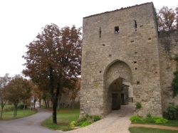 La Porte Caussade: uno dei varchi d'ingresso al borgo di Lautrec