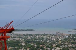 La Teleferica di Puerto Plata, Repubblica Domincana - La teleferica costruita da una ditta milanese, permette di salire, dominando Puerto Plata, sulla vetta del monte Isabel De Torres, ...