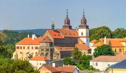 Monastero e Basilica di San Procopio a Trebic, Repubblica Ceca. Sono fra i simboli di questa graziosa cittadina dove dal Medioevo al XX° secolo ebrei e cristiani sono stati protagonisti ...