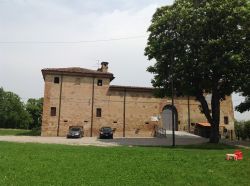 Palazzo Landi ad Alseno in Emilia-Romagna - © Giovannacamiapc03 - CC BY-SA 4.0, Wikipedia