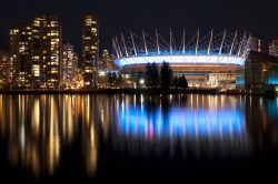 Il British Columbia Place (BC Place) è un grande stadio di Vancouver, British Columbia, Canada, realizzato per l'Expo del 1986. Vi si giocano le partite in casa dei British Columbia ...