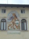 L'affresco di Amalteo sulla facciata di Palazzo d’Attimis a Maniago.