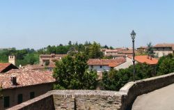 Altavilla Monferrato, il panorama dal Municipio cittadino - © Davide Papalini, CC BY-SA 3.0, Wikipedia