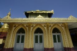 Architettura del tempio Theindawgyi nella città di Myeik, Myanmar.
