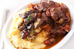 Bollito misto e polenta alla Sagra di Mantovana a Predosa, Piemonte