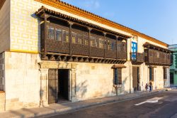 La casa di Don Diego Velàzquez sul Parque Céspedes di Santiago de Cuba è il più antico edificio del paese. Qui visse il conquistador e primo governatore di Cuba.