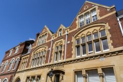 Case tipiche a Warwick, Inghilterra - Centro turistico fra i più frequentati d'Inghilterra, questa bella cittadina dello Warwickshire ha conservato il suo antico fascino anche nell'architettura ...