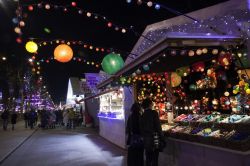 I mercatini di Natale lungo gli Champs-Élysées a Parigi - © Paris Tourist Office - Photographer : Amélie Dupont 