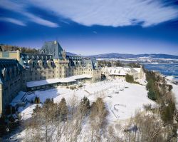 Fairmont Le Manoir Richelieu: questo celebre hotel, tra le principali attrazioni di La Malbaie, fu costruito una prima volta sul finire del XIX secolo, ma fu distrutto da un incendio nel 1928 ...