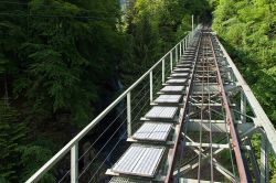 Funicolare sulle cascate Reichenbach a Meiringen, Svizzera.
