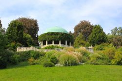 Giardino nella città termale di Baden bei Wien, vicino a Vienna in Austria