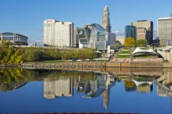 Hartford, capitale dello stato del Conencticut, USA. Con una popolazione di circa 125 mila abitanti è la quarta più grande città del paese - © Richard Cavalleri / Shutterstock.com ...