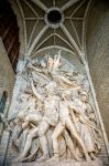 Il bassorilievo La Marsigliese a Digione, Francia.  Una copia di questa scultura allegorica, alla base di una colonna dell'Arco di Trionfo di Parigi, si trova al museo Rude di Digione. ...