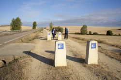 Il Cammino di Santiago de Compostela, Galizia, Spagna. Più di 300 mila persone all'anno percorrono questa strada, la più antica in Europa, a piedi, in bicicletta o a cavallo. ...