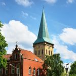 Il campanile della chiesa di Santa Caterina a Osnabruck, Germania.
