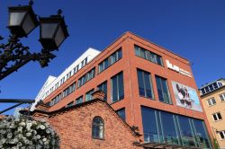 Il campus della Linkoping University di Norrkoping, Svezia. Il campus si trova in ex edifici industriali - © Tupungato / Shutterstock.com