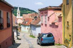 Il centro storico di Turda borgo della Romania - © Pixachi / Shutterstock.com