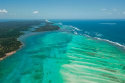 Il mare dell'isola di Sainte-Marie in ...