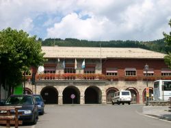 Il Municipio di Santo Stefano d'Aveto, Provincia di Genova - © Davide Papalini - CC BY 2.5 - Wikimedia Commons.