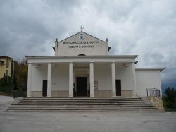 Il santuario dei Santi Cosma e Damiano a Pontecorvo, una delle chiese del borgo della Ciociaria, nel Lazio - © Carlo.iossa - Wikipedia