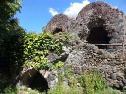 Il sito archeologico a Santa Venera al Pozzo, Aci Catena (Sicilia).
