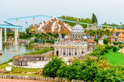 Italia in Miniatura il parco di Viserbella di Rimini - © Anton_Ivanov / Shutterstock.com