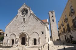 La Cattedrale romanica dell'Assunta in centro a Ruvo di Puglia. E' una delle chiese più belle in regione  - © Claudio Giovanni Colombo / Shutterstock.com