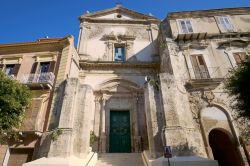 La facciata barocca della Chiesa di San Domenico a Licata, siamo in Sicilia