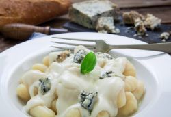 La Sagra del Gorgonzola a Caronno Pertusella in Lombardia