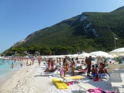 La spiaggia attrezzata di Portonovo