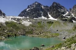 Lago nei pressi del Monviso in piemonte, vicino a Crissolo