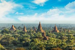 Le rovine di Bagan in Birmania (Myanamar)