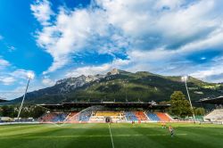 Lo stadio Rheinpark di Vaduz, Liechtenstein. Ospita le partite dell'FC Vaduz e della nazionale di calcio. Inaugurato nel 1998, ha una capacità di 6127 posti a sedere. Si trova a pochi ...