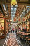 Negozi nell'Adelaide Arcade, galleria storica della città (Australia) - © Lux Blue / Shutterstock.com