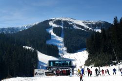 Piste nella località sciistica di Bansko, Bulgaria.
