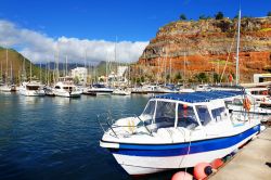 Il piccolo porto di San Sebastian de la Gomera, città di circa 9000 abitanti capoluogo dell'isola di La Gomera (Canarie, Spagna).
